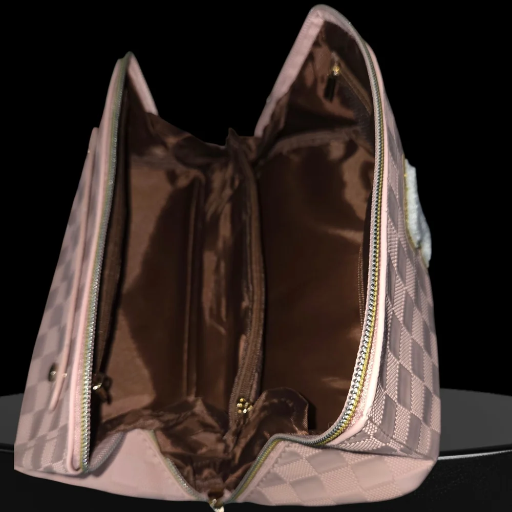 The Unbranded Brand chic stylish